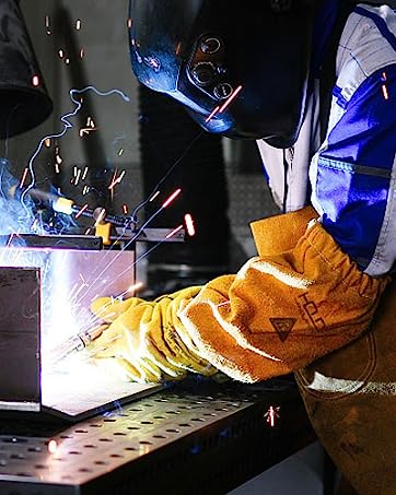 What Are the Best Gloves for Welding Safety?